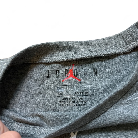 Jordan Tee 24 month - Picture 2 of 2